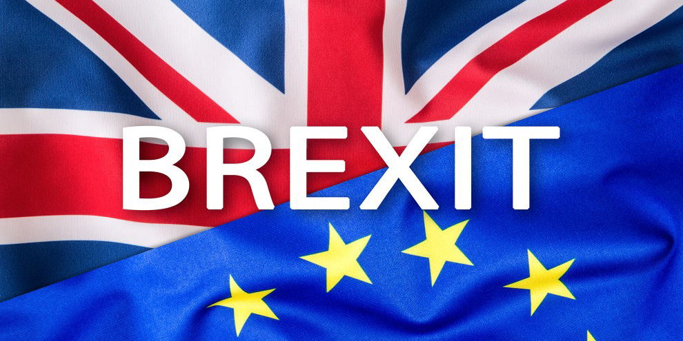 Bilde av britisk flagg og EU-flagget med tittel "brexit".